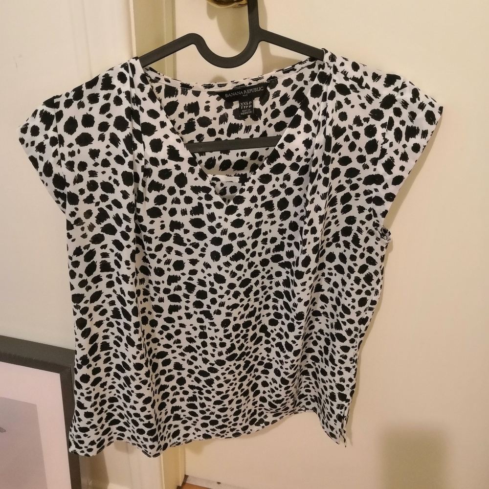 Banana Republic leopard top